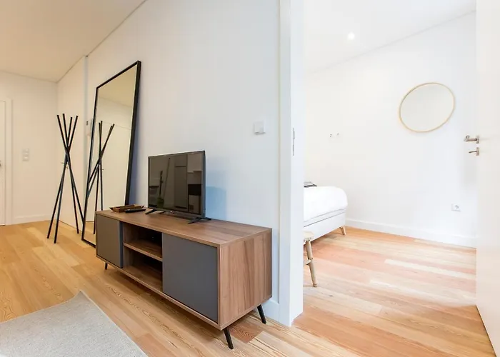 Downtown Wonder Flat W/ Ac By Lovelystay